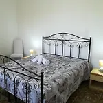 Maddalena A Βίλα Οτράντο